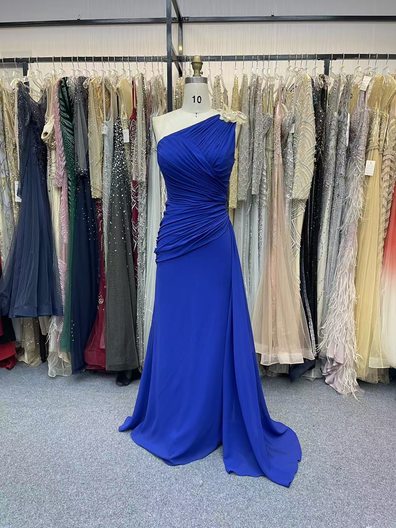 Formal Evening Dress Green One-Shoulder Ruched Floor-Length Dress