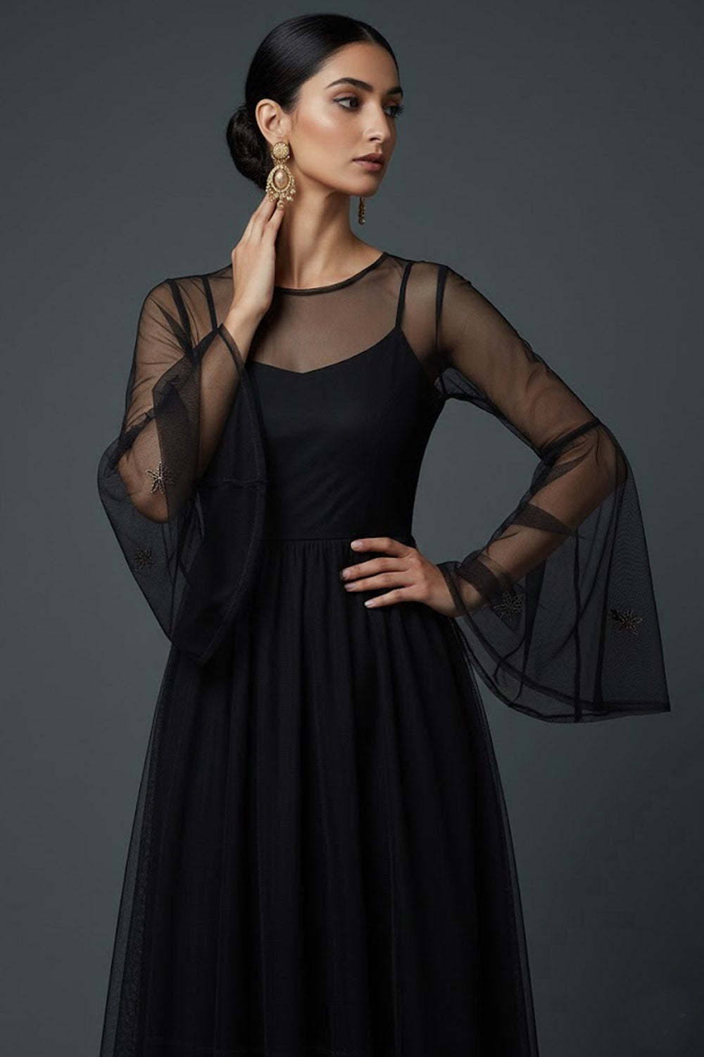 Black A Line Spaghetti Straps Tulle Long Formal Dress with Flutter Sleeves
