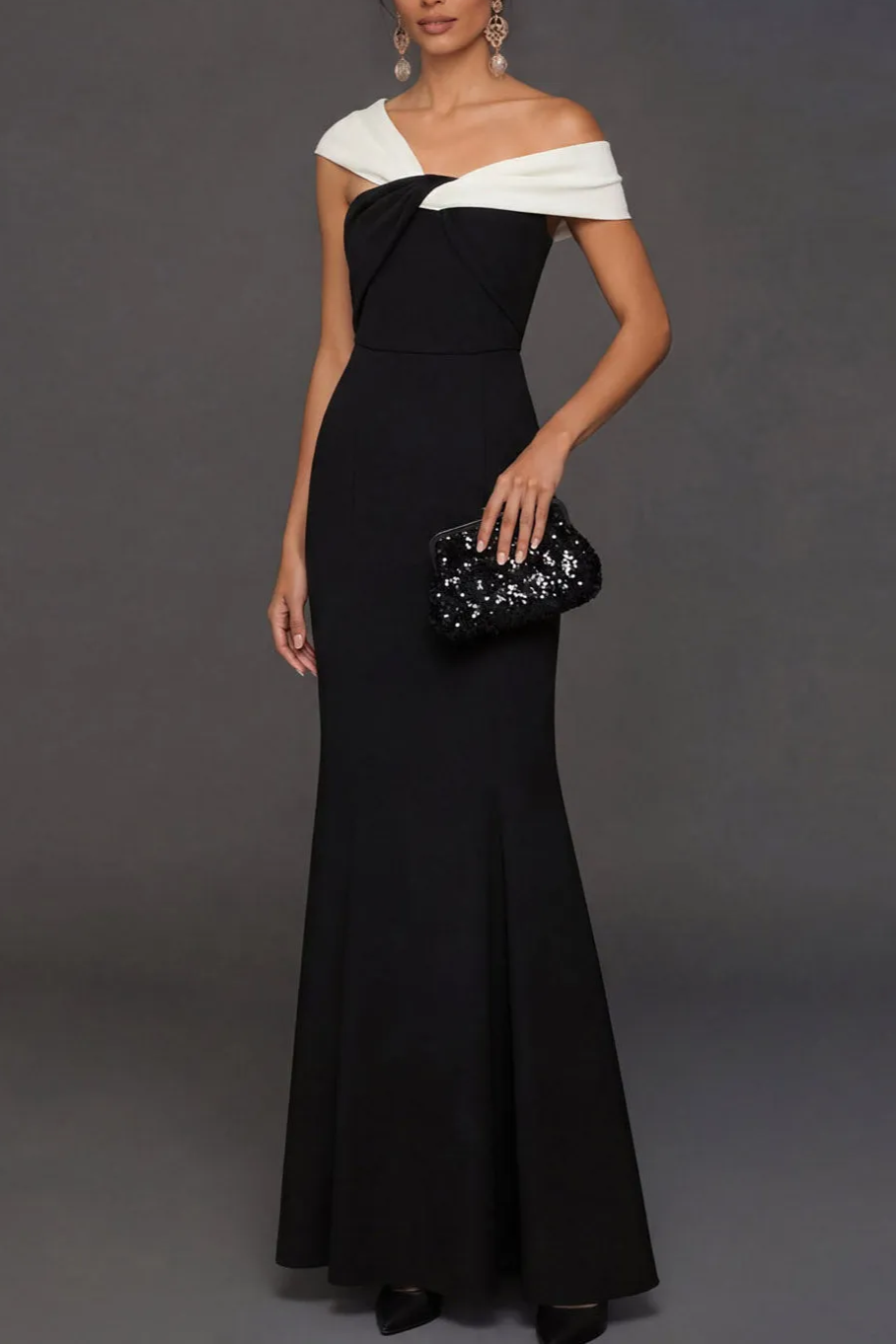 Black Mermaid Off the Shoulder Backless Sleeveless Long Formal Dress