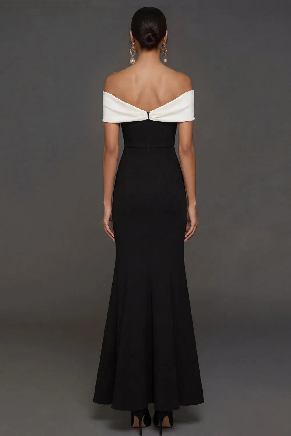 Black Mermaid Off the Shoulder Backless Sleeveless Long Formal Dress