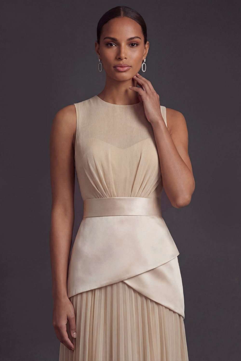 Champagne Evening Formal Dress A-Line Round Neck Pleated Maxi Dress