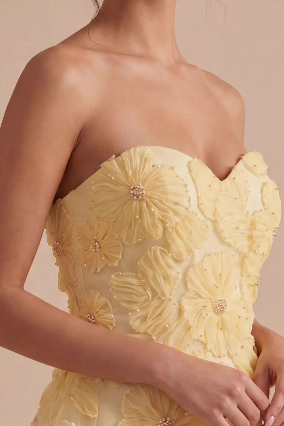Sparkly Beaded Light Yellow Floral Sweetheart A-Line Short Homecoming Dress