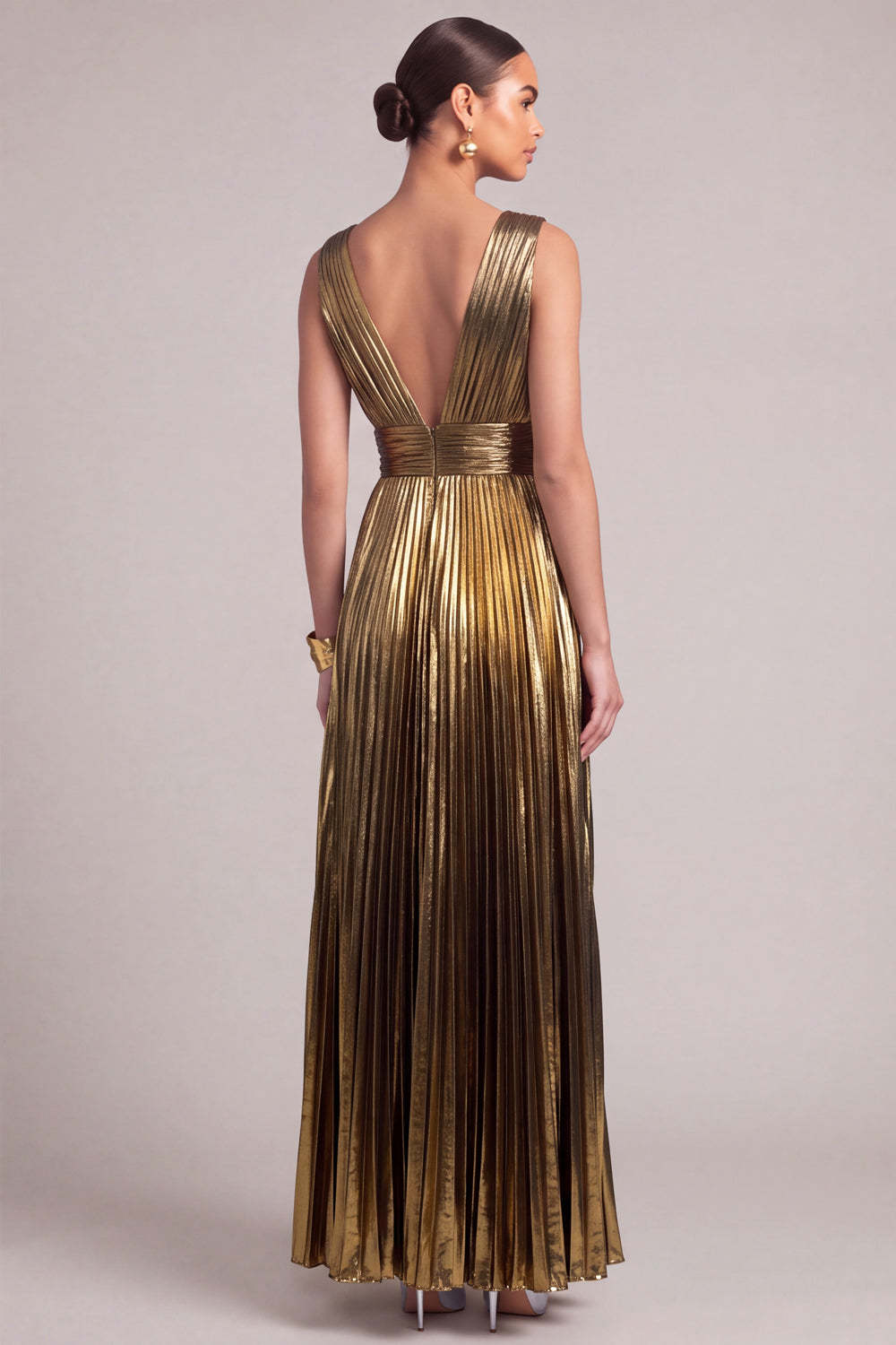 Black Golden A-Line V-Neck Pleated Maxi Formal Dress with Ruffles