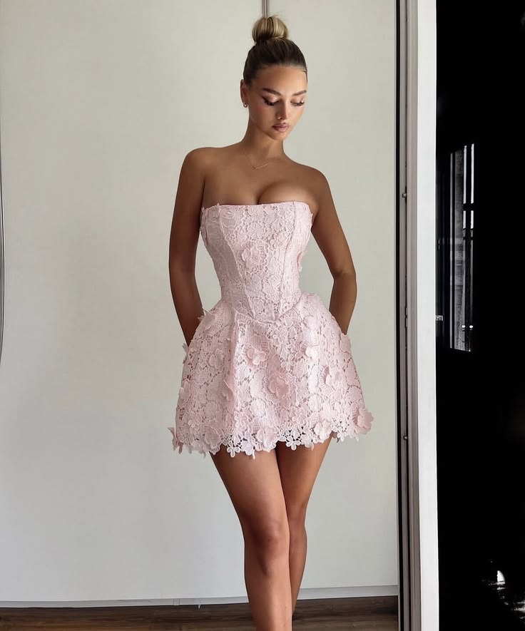 Soft Pink 3D Flower Strapless A-Line Cocktail Dress