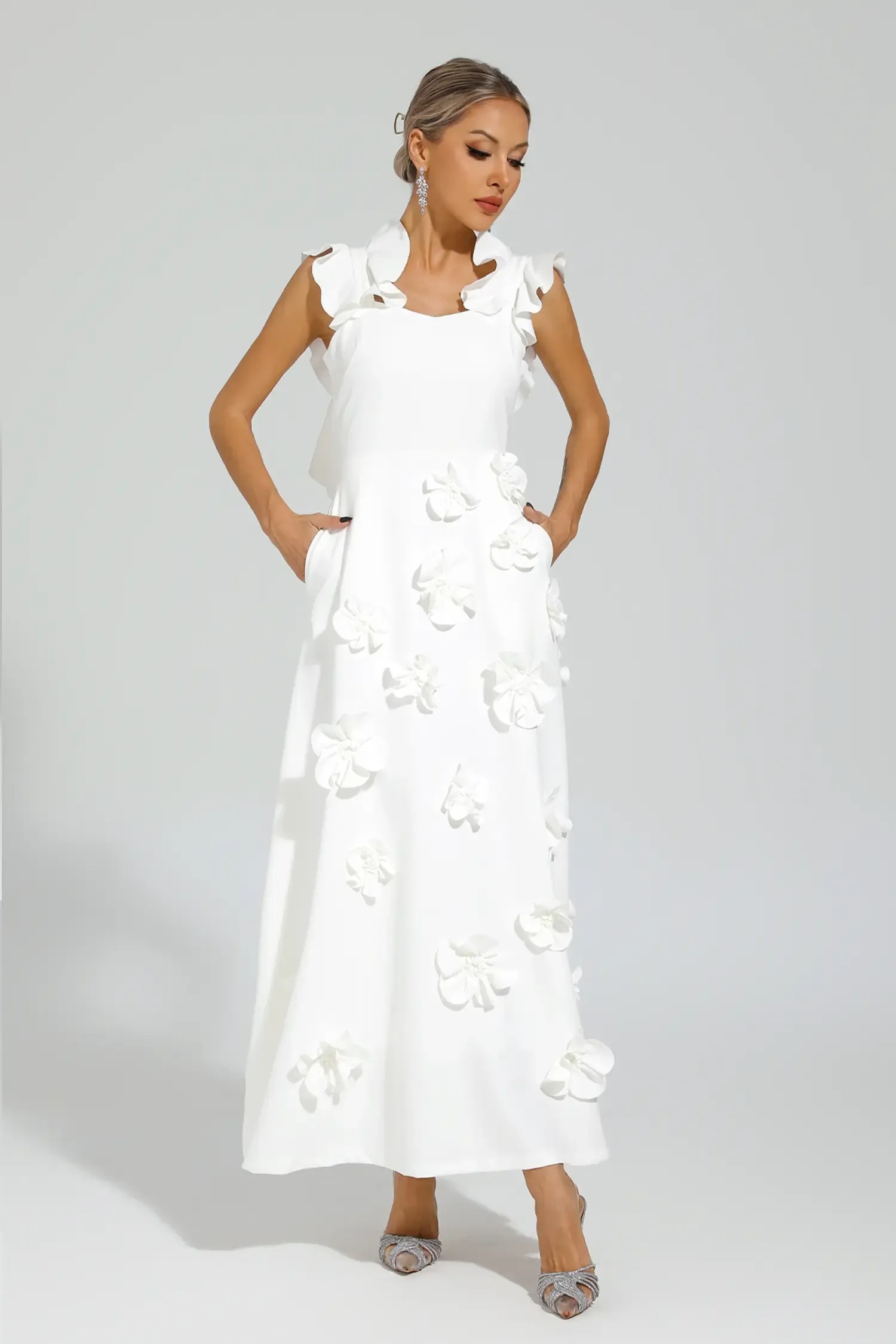 White Square Neck Sleeveless 3D Flowers Embellished Maxi Dress