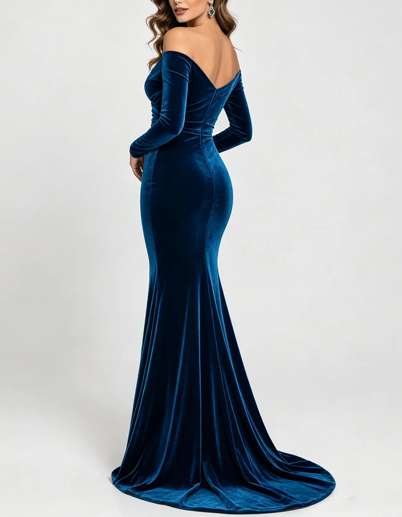 Luxurious Floor-length Velvet Long-sleeve Maxi Dress