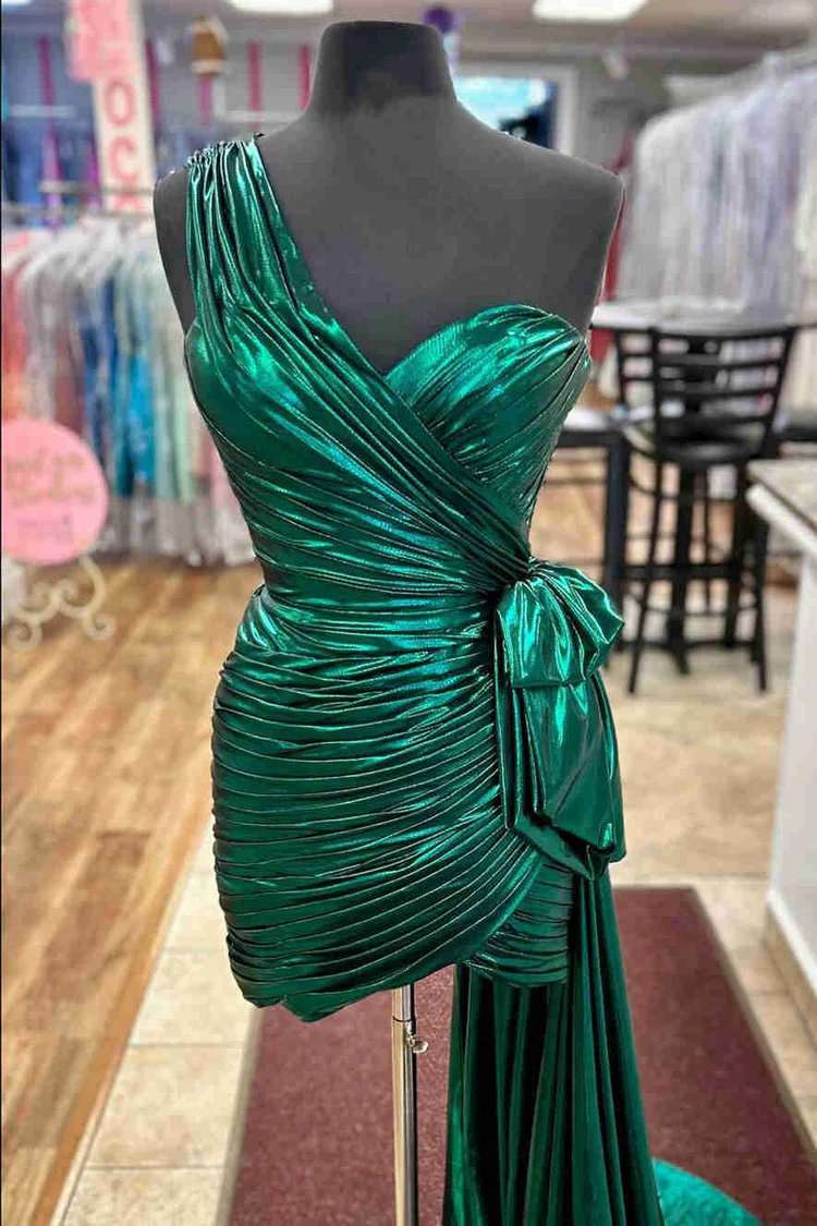Emerald Green One-Shoulder Ruched Mini Dress with Train