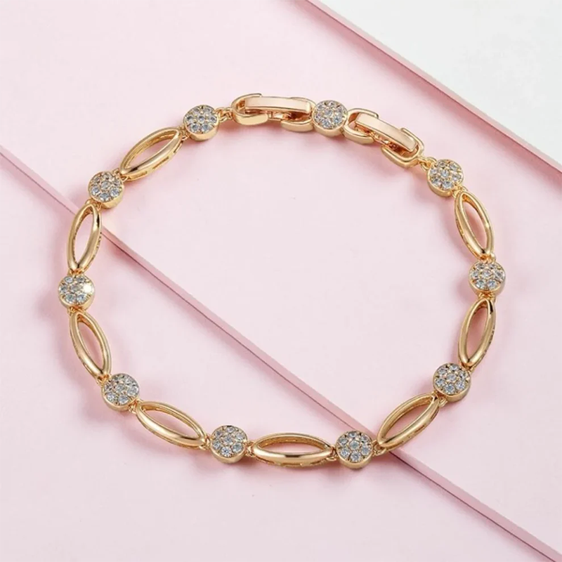 Support Breast Cancer Awareness | Celeste Diamond Link Bracelet