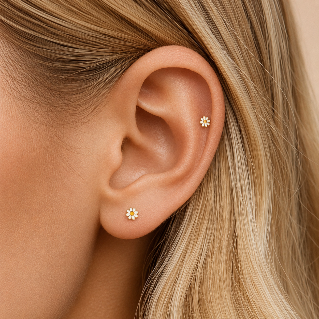 Tiny Daisy Blossom Piercing Stud Earring