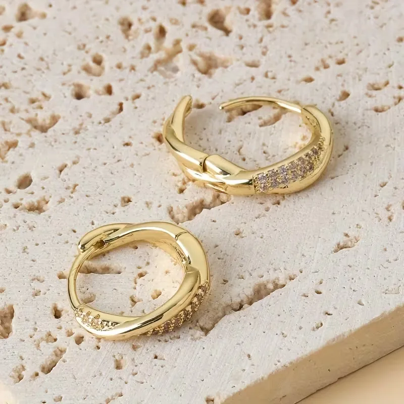 Exclusive Hope Twist Earrings | Breast Cancer Awareness