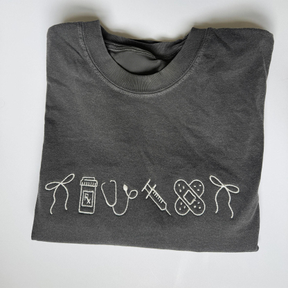 Minimalist Nurse Life icons T-Shirt Embroidered Sweatshirt Hoodie Career Pride Style