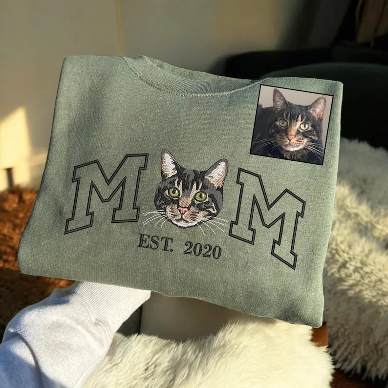 Personalized Embroidered Mama and Kids Portrait Hoodie