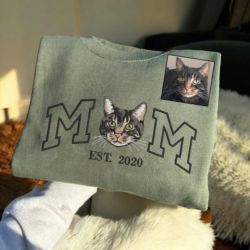 Personalized Embroidered Mama and Kids Portrait Hoodie