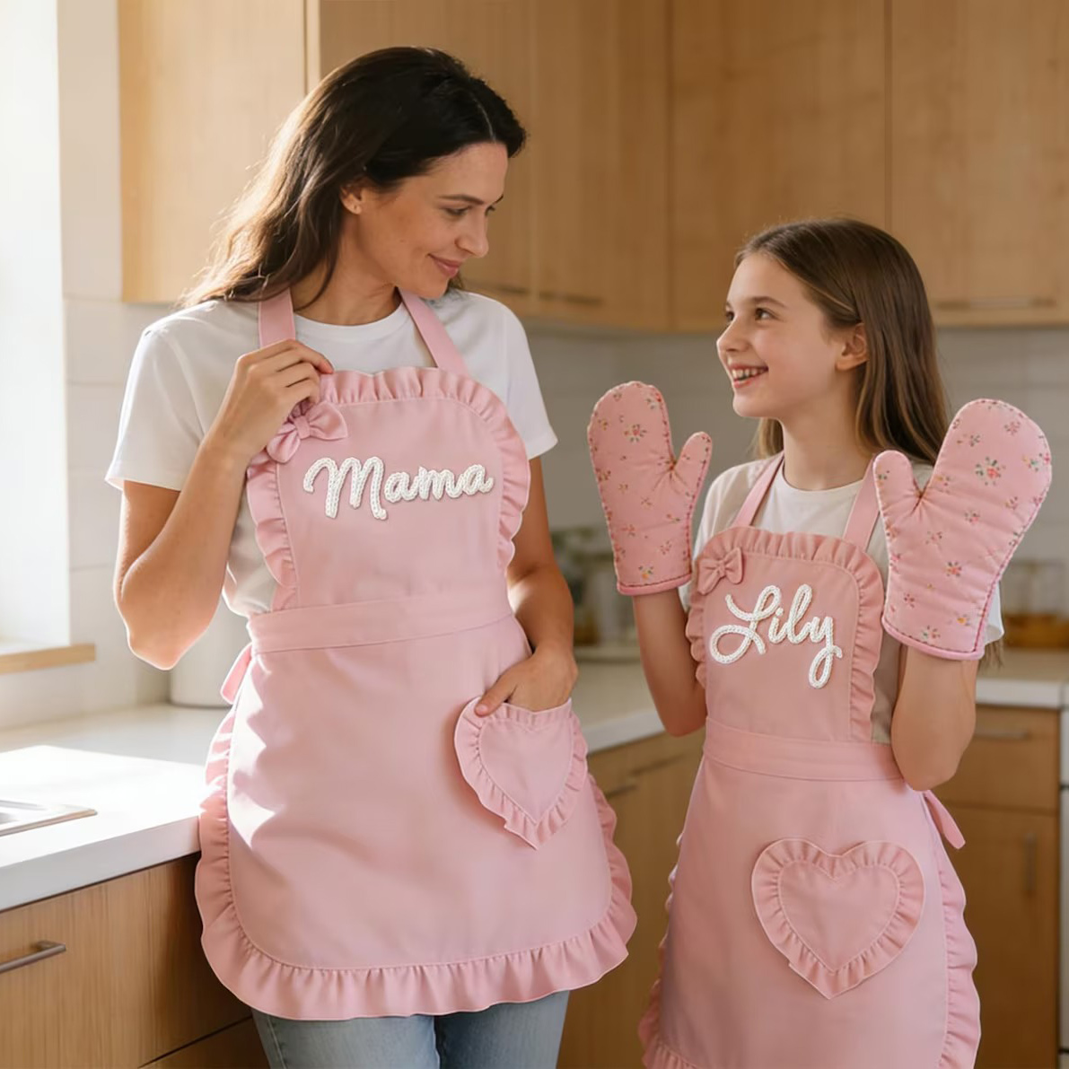 Personalized Name Cooking Apron With Ruffled Heart Pocket Baking Lover Mother's Day Gift