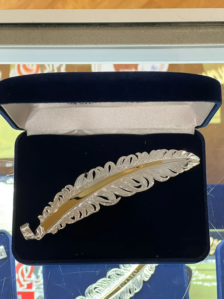 Hat Feather Dorado Plains