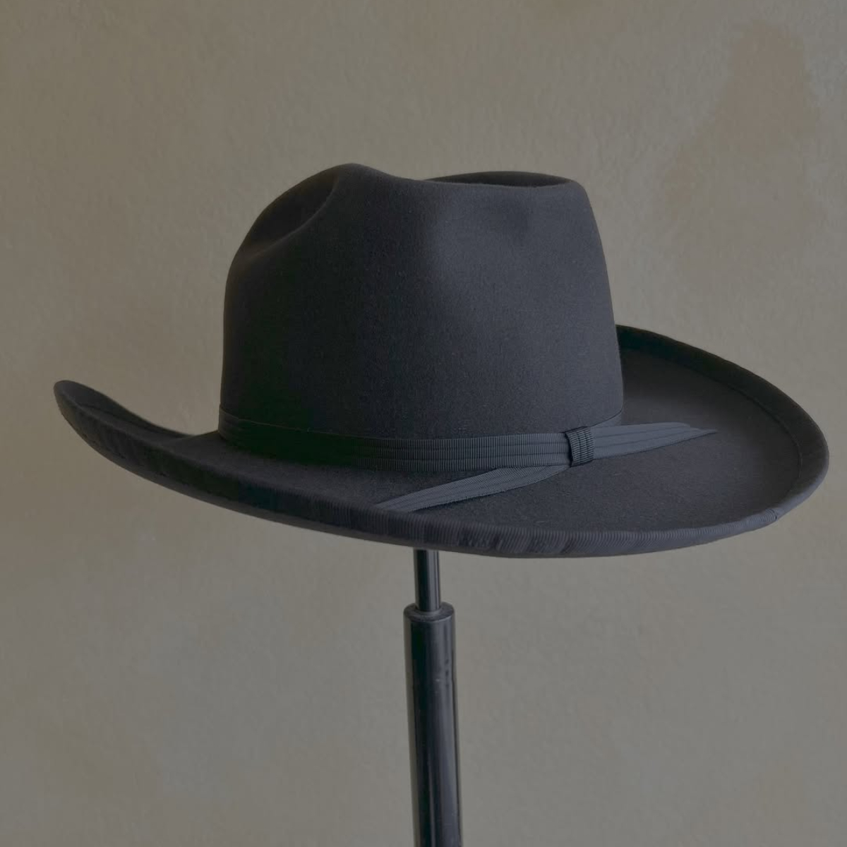 Charcoal Shorty 60s Western Replica