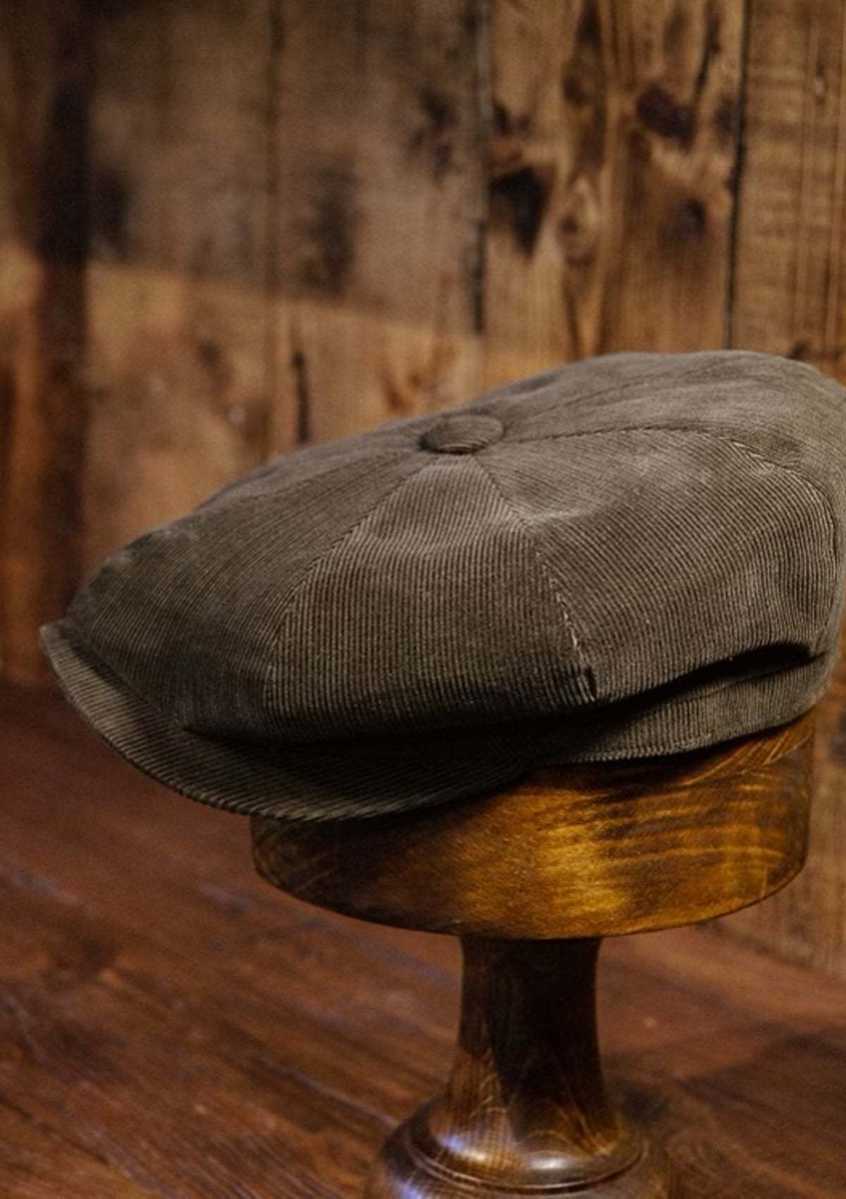 Tillman Baker Boy (Mid-Width) - Dark Green Corduroy