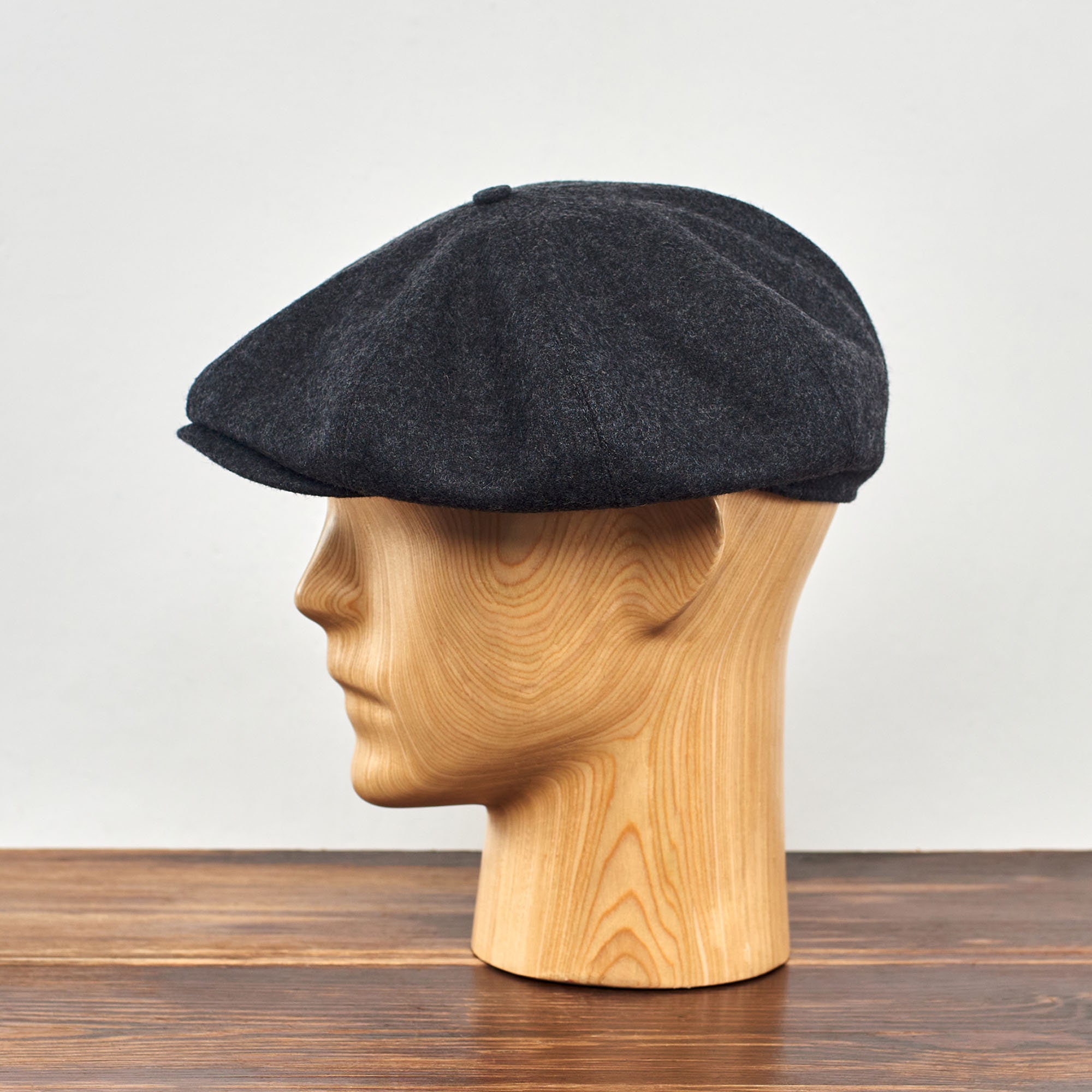 PEAKY CAPS Genuine Scottish Harris Tweed 8 Panels Man Cap Black Grey