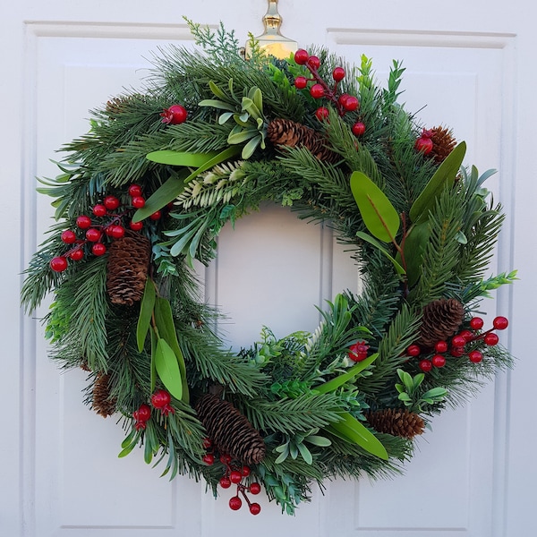 š„Only $7.99š„The Best Holiday Greenery - Realistic Norfolk Pine Stems