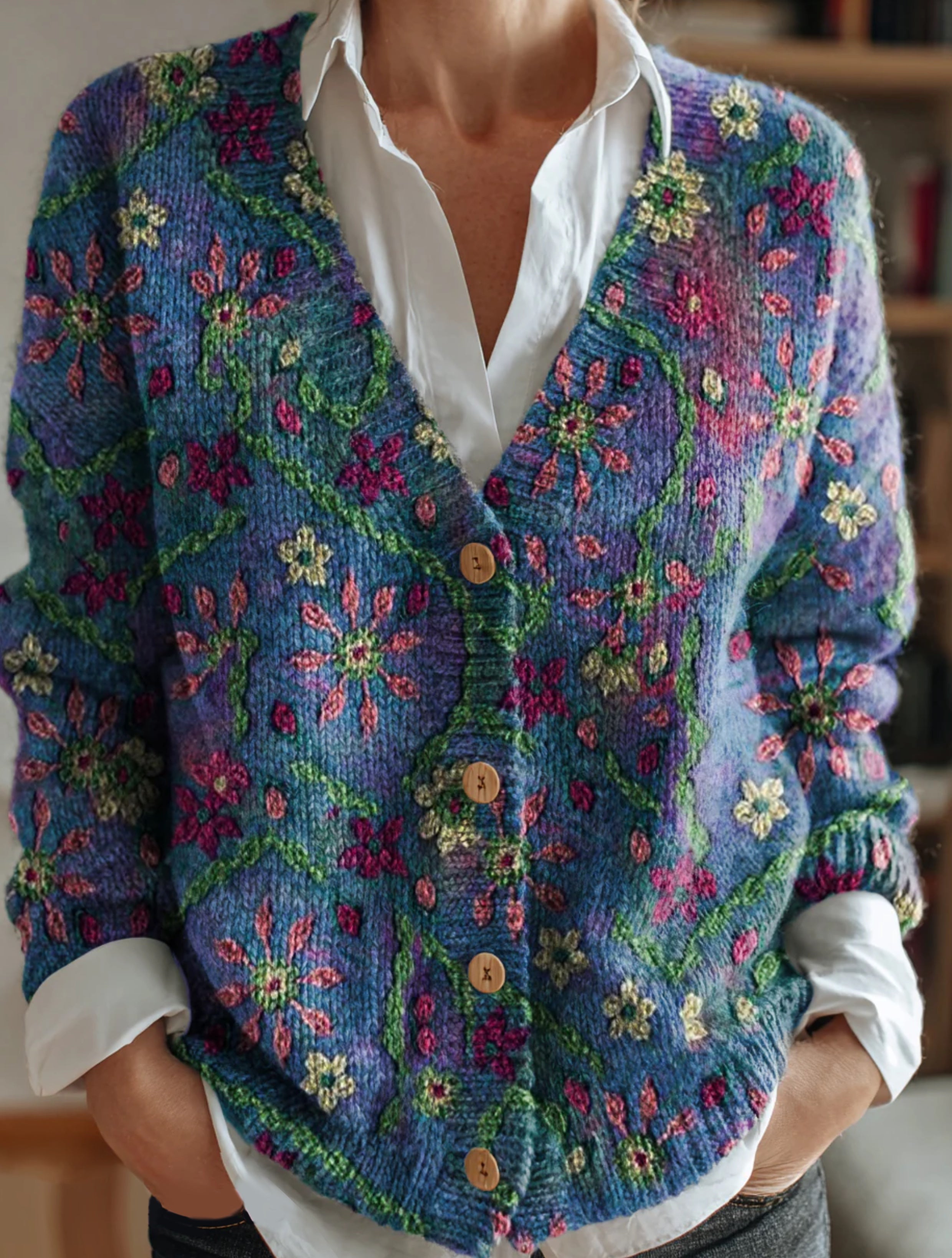 Women's Vintage Floral Art Pattern Print Buttoned V-neck Cardigan Sweater