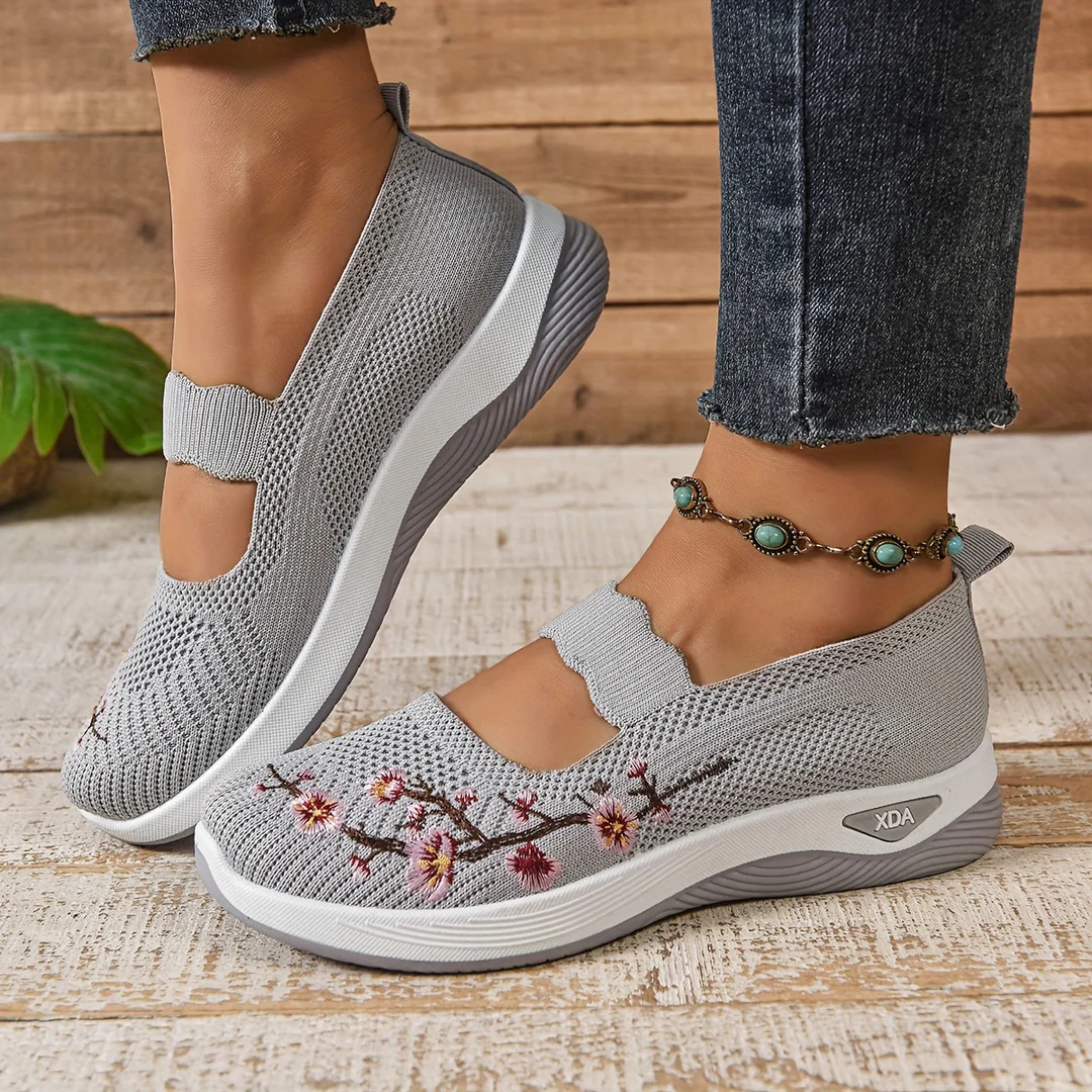 🔥Last Day Promotion 70% OFF🔥- Women's comfortable breathable floral knitted sneakers