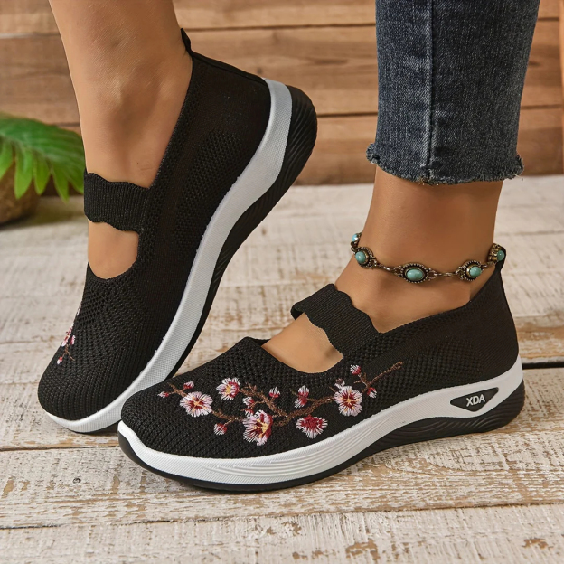 🔥Last Day Promotion 70% OFF🔥- Women's comfortable breathable floral knitted sneakers