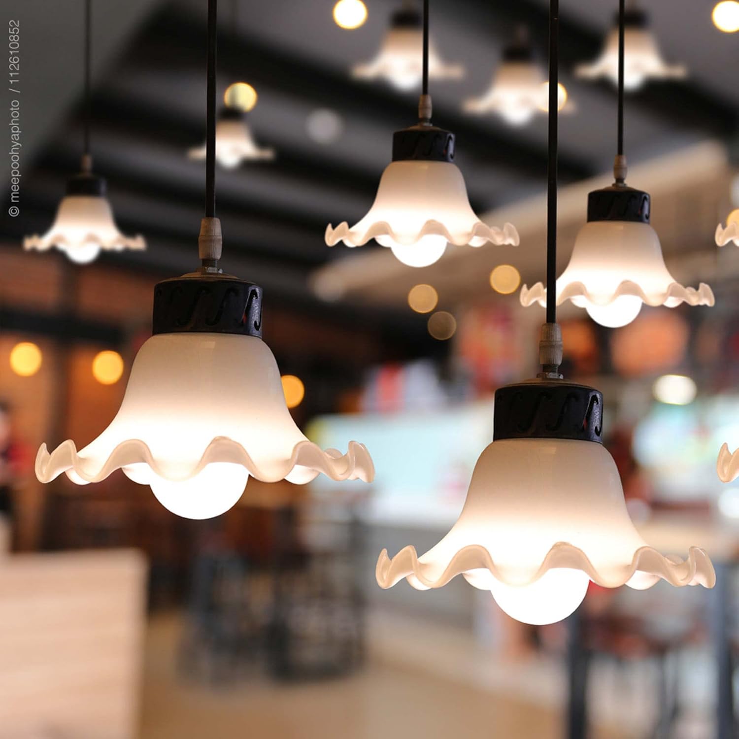 CLICKFUSION 3er Set 25 Watt Glühbirne E27 mit 250 Lumen, Glühbirne E27 warmweiß mit 2700 Kelvin, Glühbirne E27 Milchglas, Leuchtmittel Ersatz für Glühbirne E27 25 Watt 209204