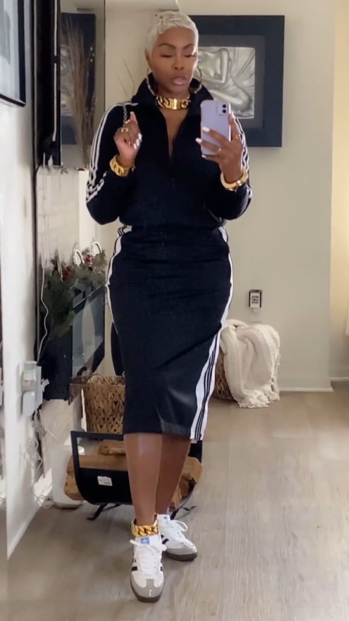 Stand collar jacket + high waist skirt sports suit