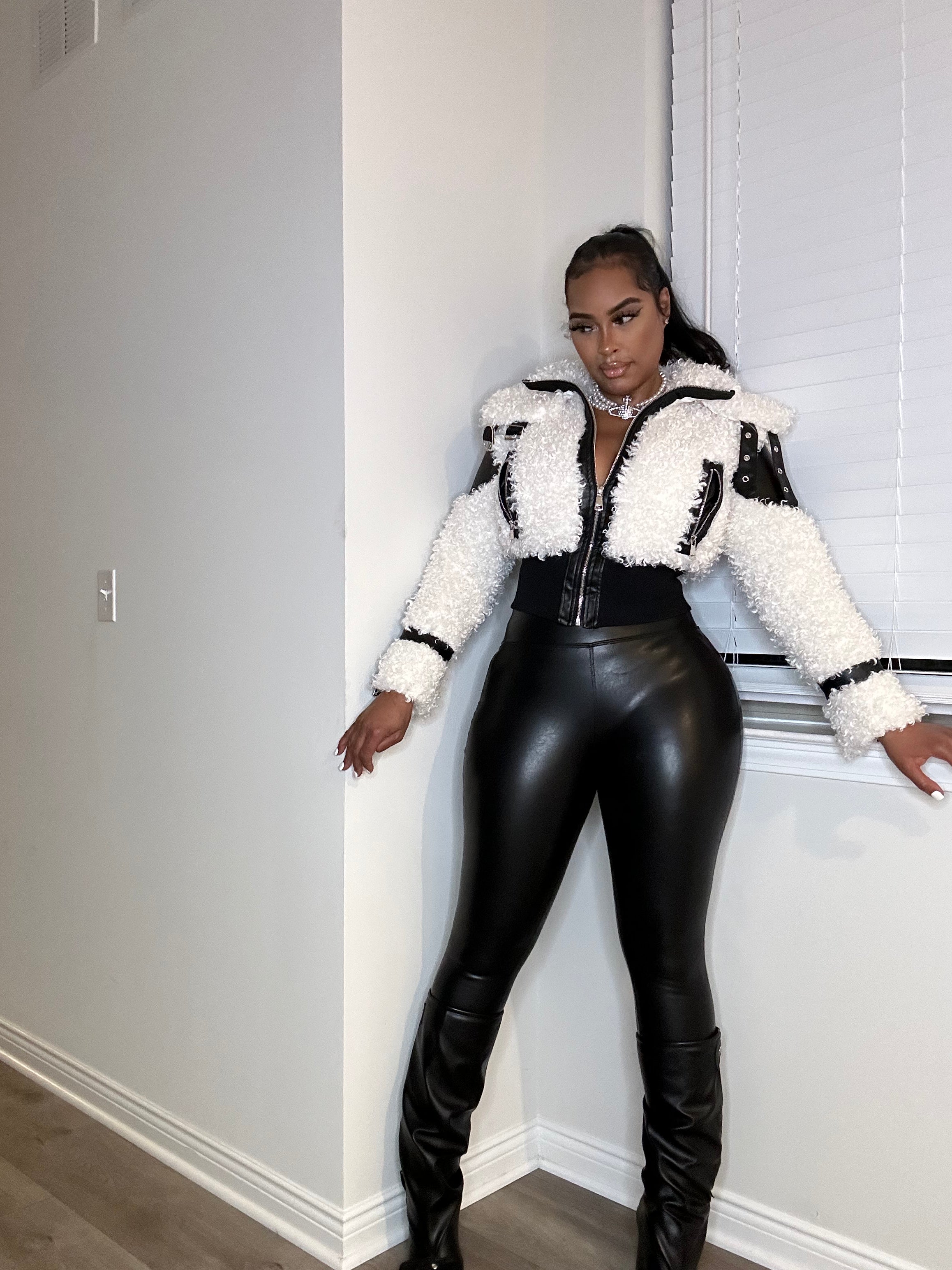 Sheep Crop  zipper pockets  elastic waist  band  Leather  Jacket