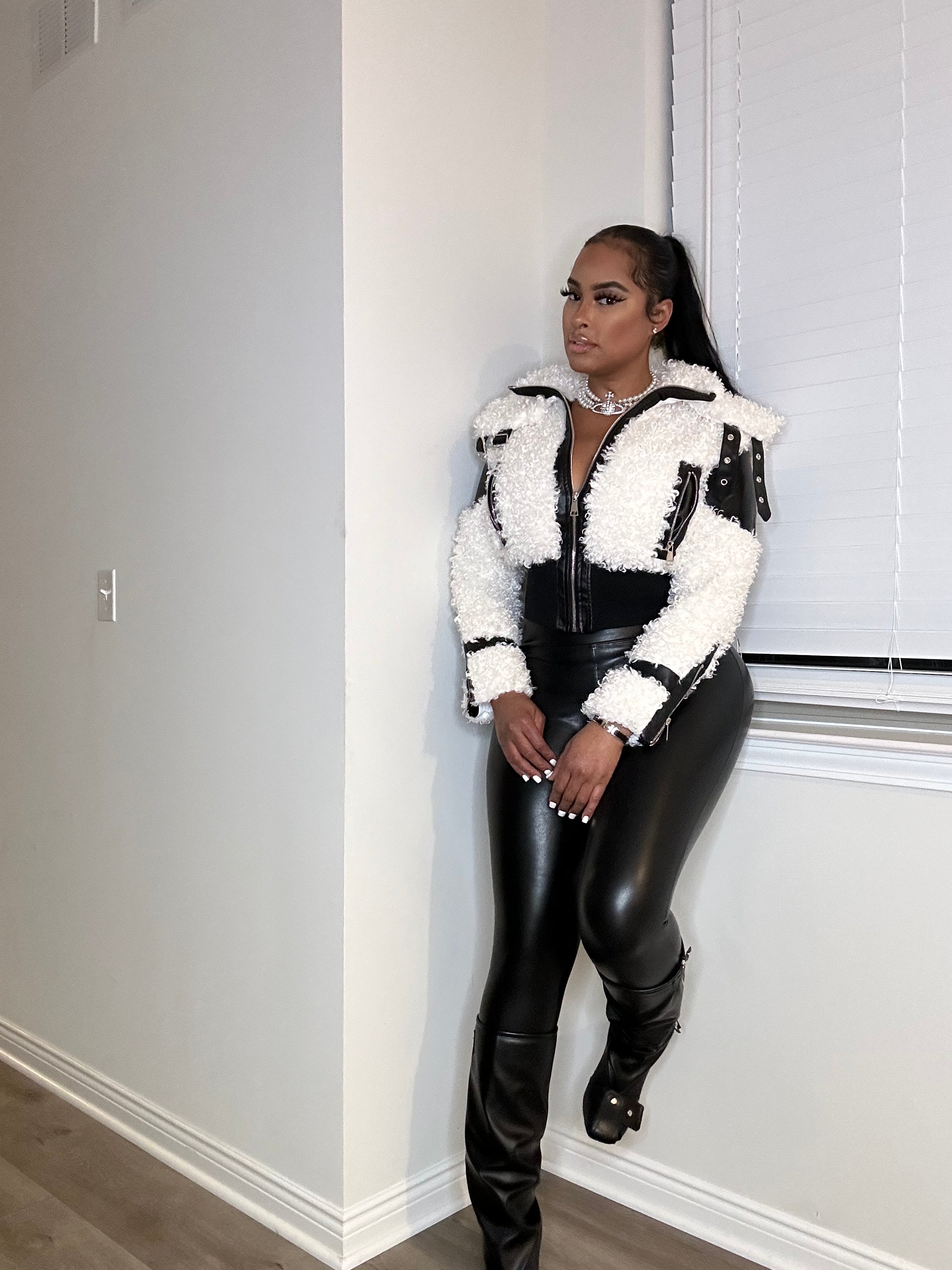 Sheep Crop zipper pockets elastic waist band Leather Jacket