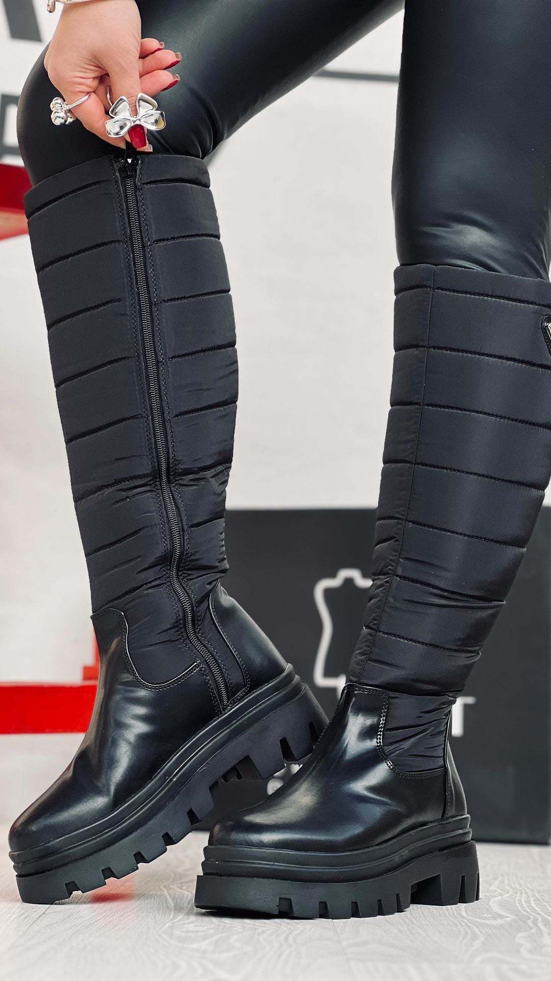 Classic original down boots