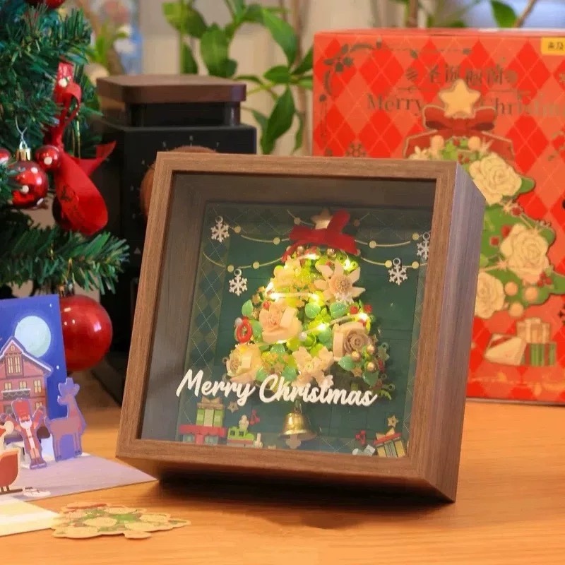 Christmas LEGO photo frames