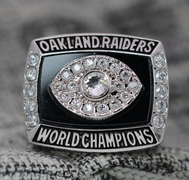 1976 Oakland Raiders NFL Super Bowl Championship Ring