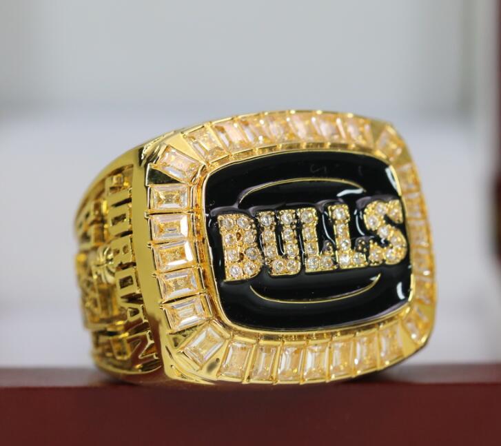 1992 Chicago Bulls NBA Basketball Championship Ring