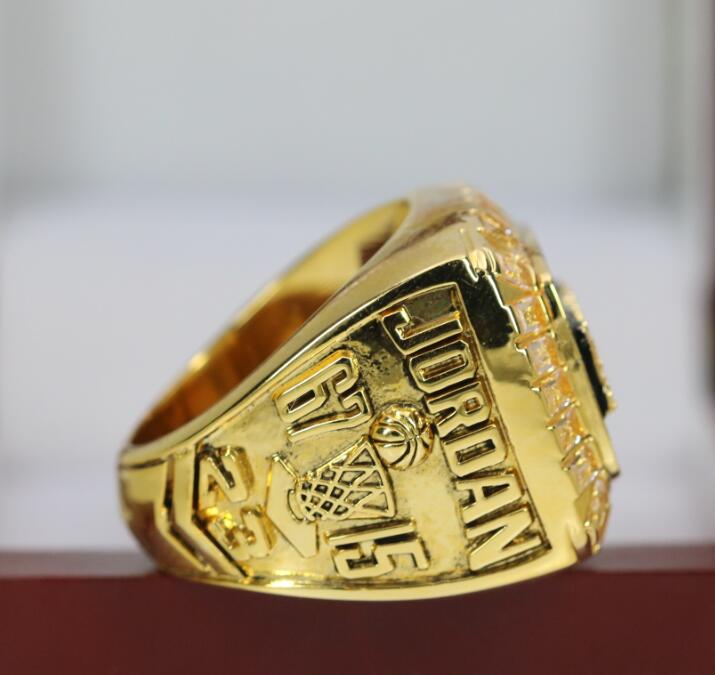 1992 Chicago Bulls NBA Basketball Championship Ring