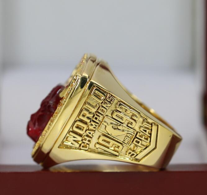 1993 Chicago Bulls NBA Basketball Championship Ring