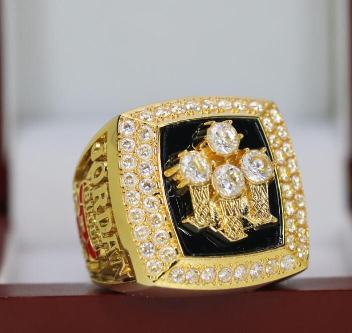 1996 Chicago Bulls NBA Basketball Championship Ring