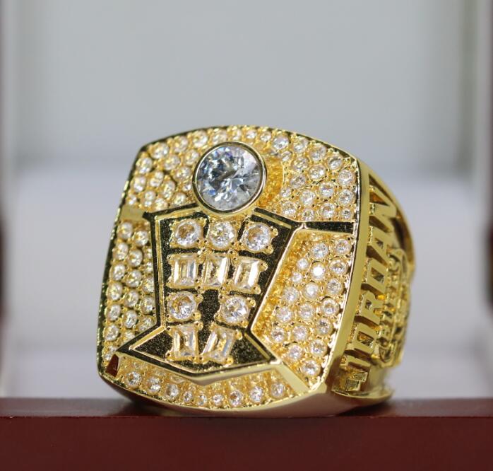 1998 Chicago Bulls NBA Basketball Championship Ring