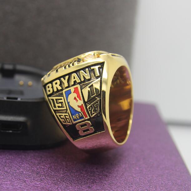 2001 Los Angeles Lakers NBA Basketball Championship Ring
