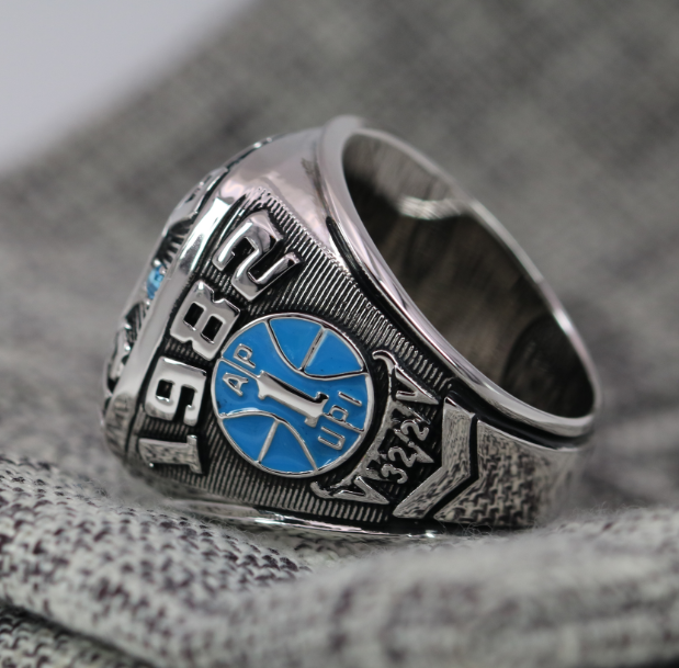 1982 North Carolina Tar Heels NCAA Basketball Championship Ring