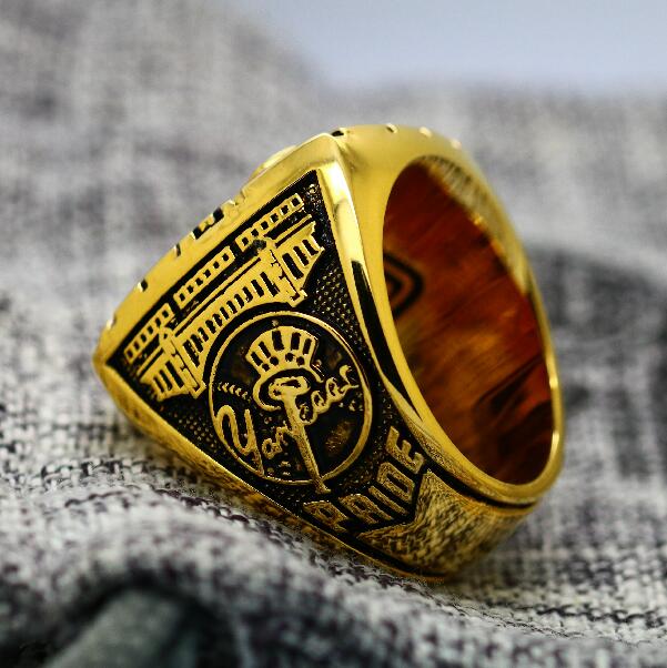 2000 New York Yankees MLB World Series Championship Ring