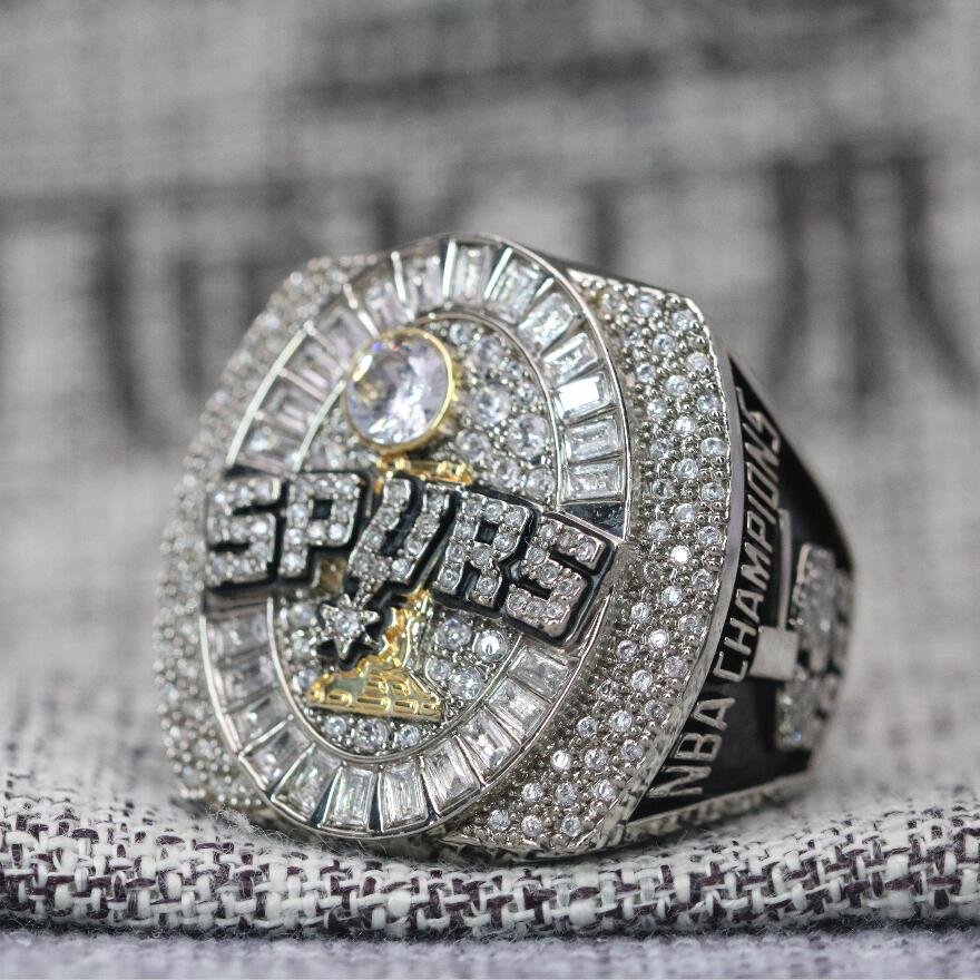 2005 San Antonio Spurs NBA Basketball Championship Ring