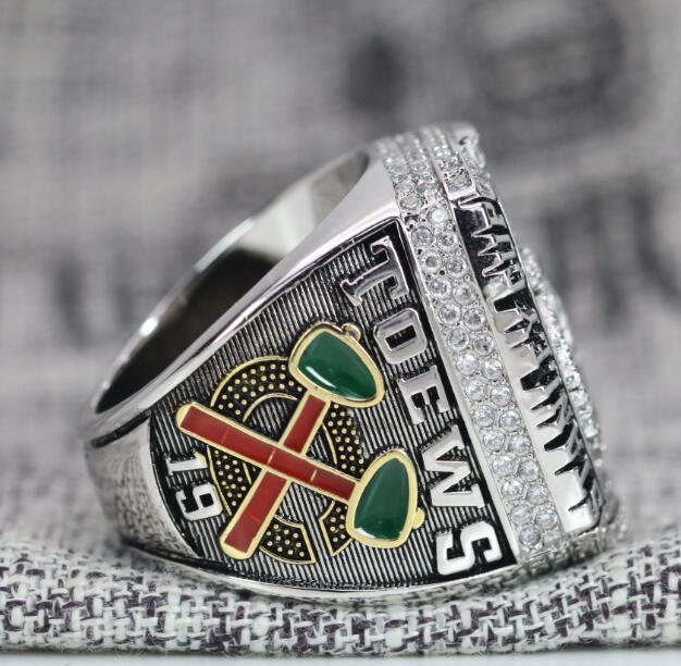2010 Chicago BlackHawks NHL Stanley Cup Championship Ring