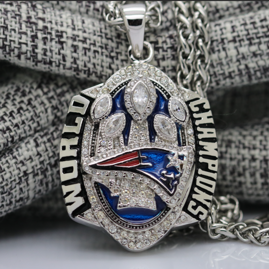 2016 New England Patriots Super Bowl Championship Pendant