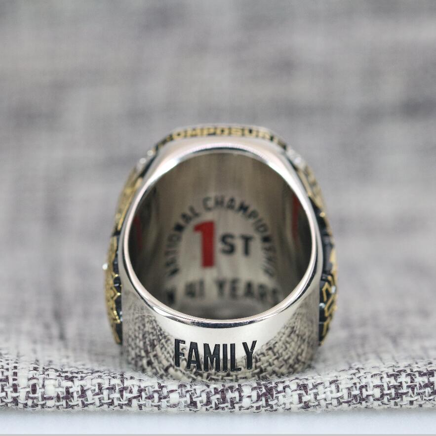 2022 Georgia Bulldogs NCAA National Championship ring