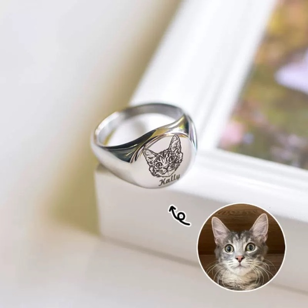 Custom Pet Portrait Signet Ring with Name