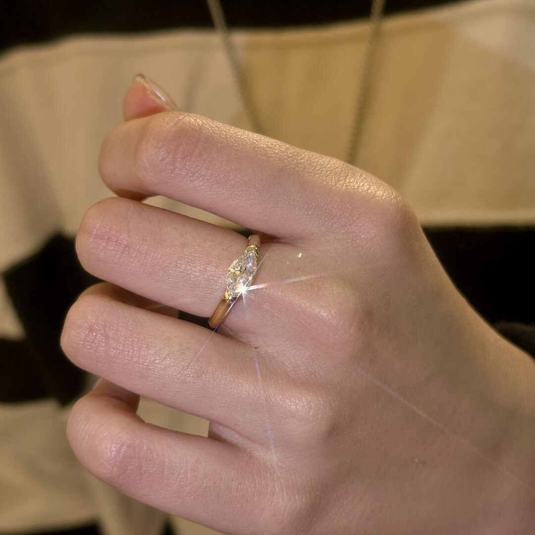 DE VVS1 Marquise Lab Diamond Ring 0.5–2 ct in 18K Gold – Stardust Marquise