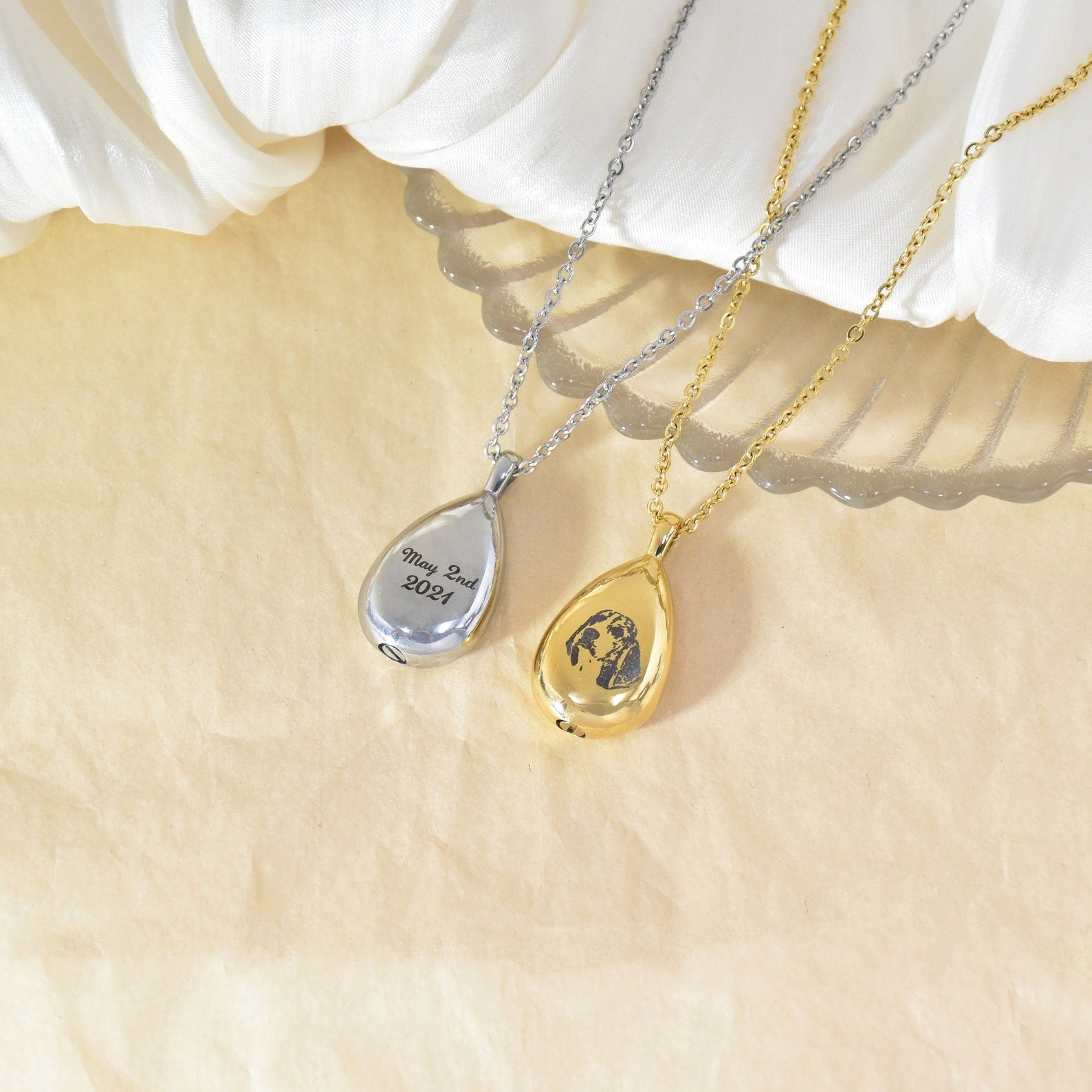 Keep Your Pet's Memory Close - Personalized Teardrop Pet Memorial Jewelry. #PetMemory #TeardropNecklace #PetOwnerGift
