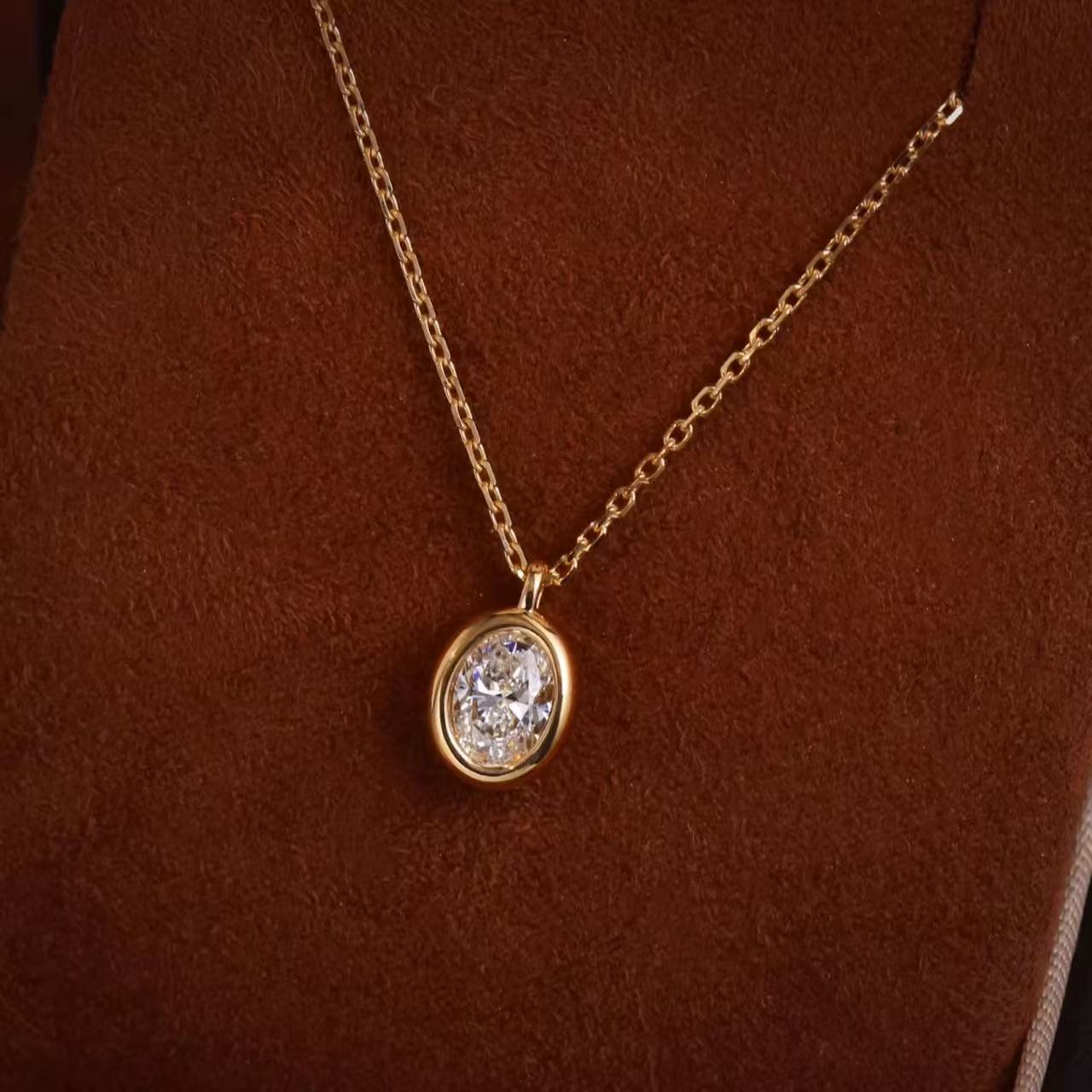 Bathtub Necklace - Lab Grown Diamond