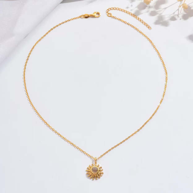 Custom Engraved 14K Gold Photo Locket Necklace – Personalized Jewelry with Hidden Picture Frame – Unique Gift for Her